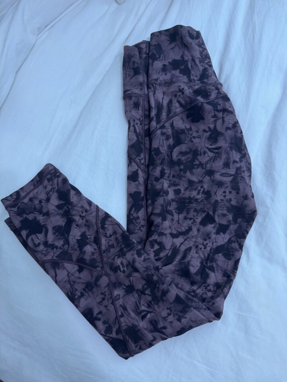 Lululemon Purple Floral Print High Rise Leggings, Size 8